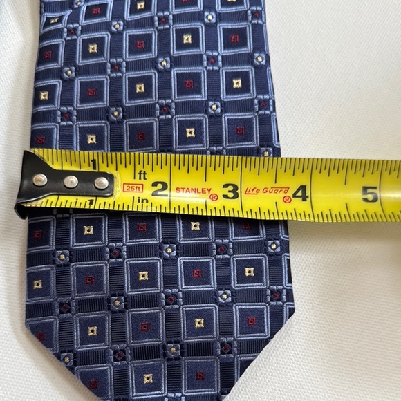 Canali Elegant Blue Geometric Patterned Tie - Made in Italy - Picture 4 of 9